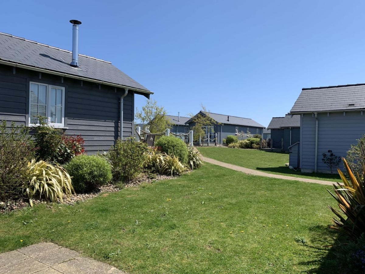 Blue Bay At The Bay Filey, Sleeps 4-6, 2 Dogs Welcome For Free Too Extérieur photo