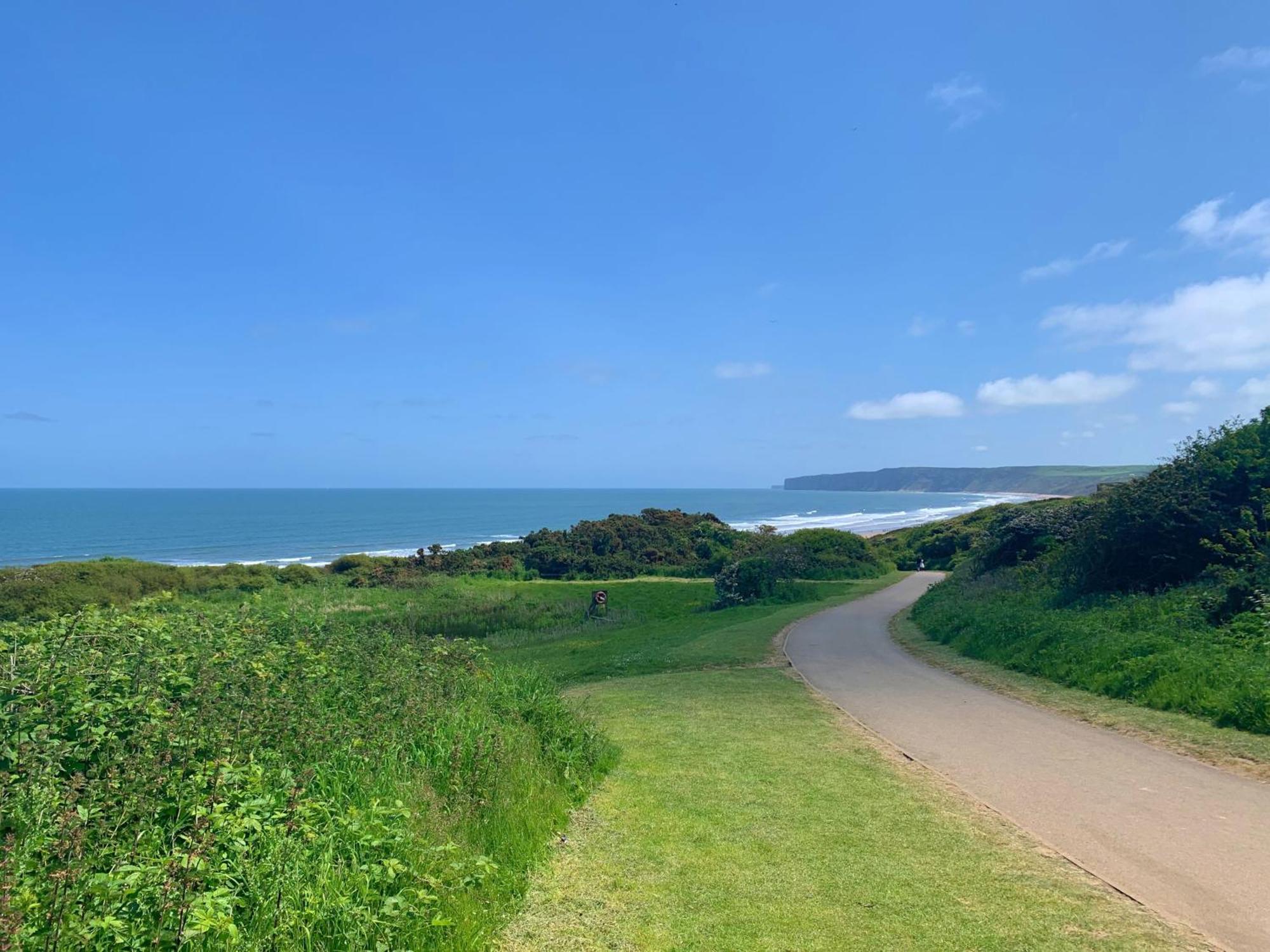 Blue Bay At The Bay Filey, Sleeps 4-6, 2 Dogs Welcome For Free Too Extérieur photo