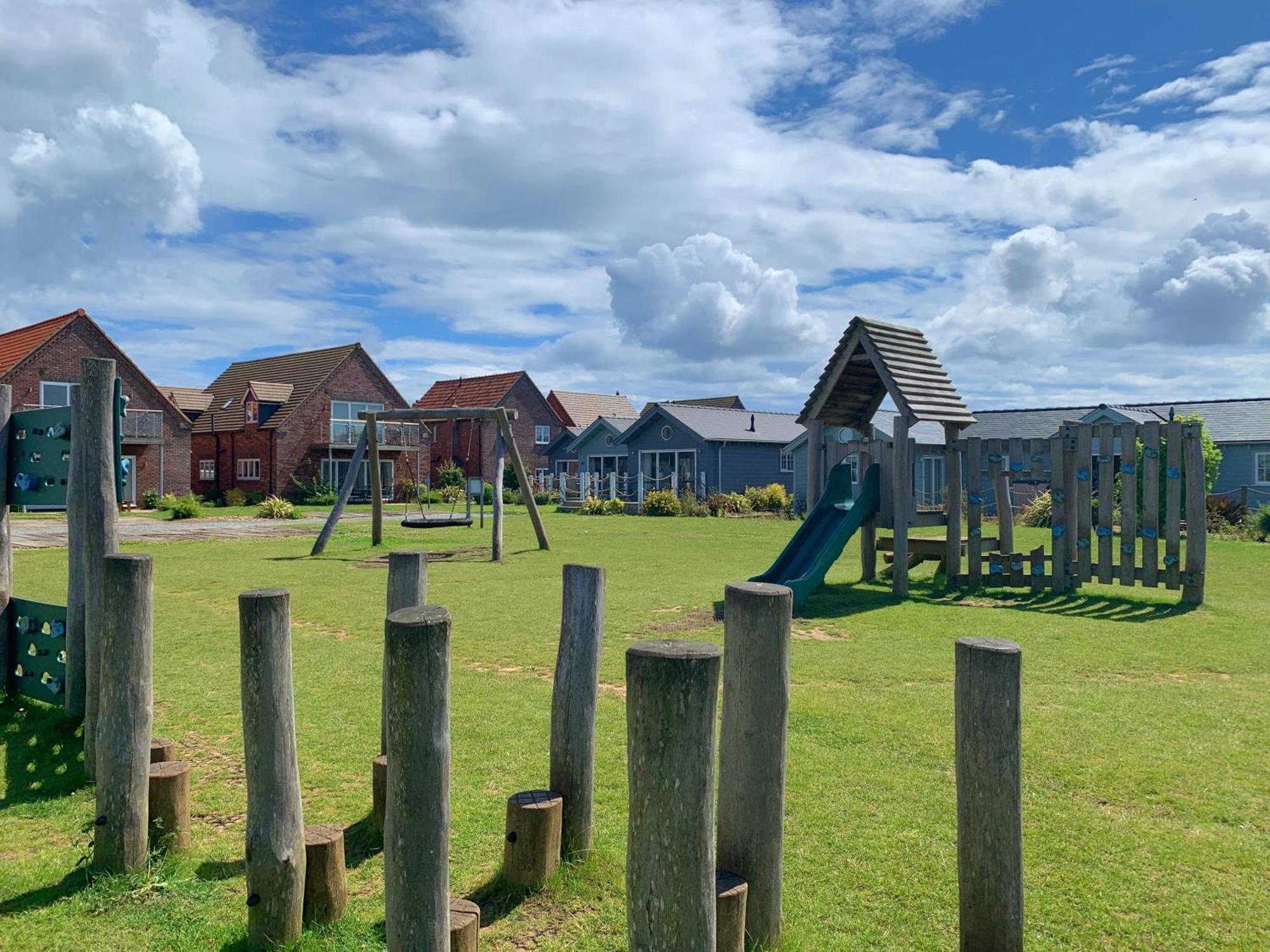Blue Bay At The Bay Filey, Sleeps 4-6, 2 Dogs Welcome For Free Too Extérieur photo